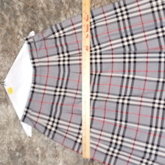 Authentic vintage Burberry skirt schoolgirl😍🥰 - Picture 8 of 8